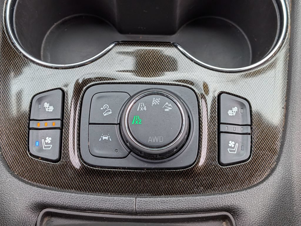 Used 2023 GMC Acadia AT4 w/ Preferred Package AWD/4WD image 34