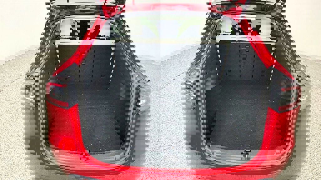 Used 2020 Tesla Model Y Long Range image 26