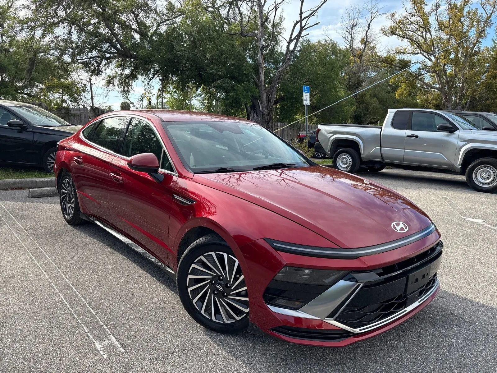 Used 2025 Hyundai Sonata SEL FWD image 5