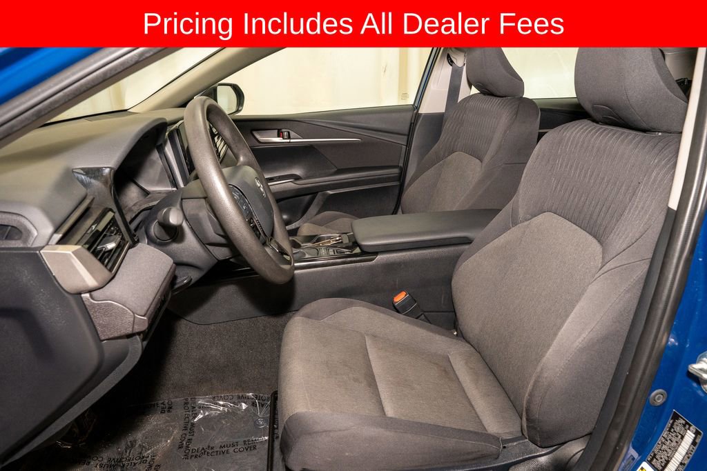 Used 2025 Toyota Camry LE FWD image 10