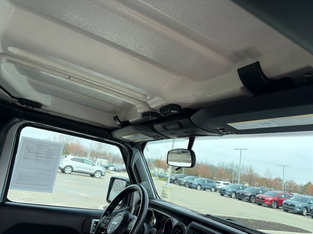 Used 2023 Jeep Wrangler Sport image 19