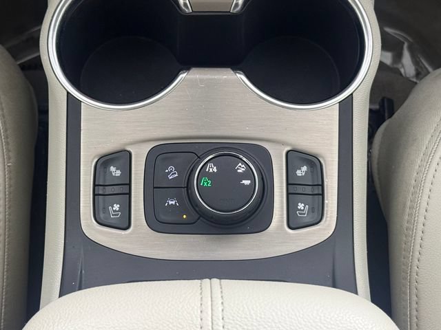 Used 2018 GMC Terrain Denali w/ Comfort Package AWD/4WD image 24