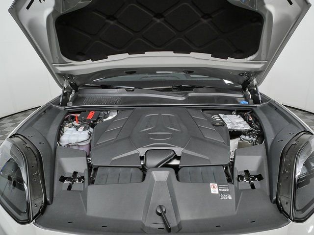 New 2026 Porsche Cayenne image 35