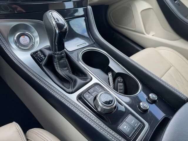 Used 2023 Nissan Maxima Platinum w/ Sport Mat Group FWD image 13