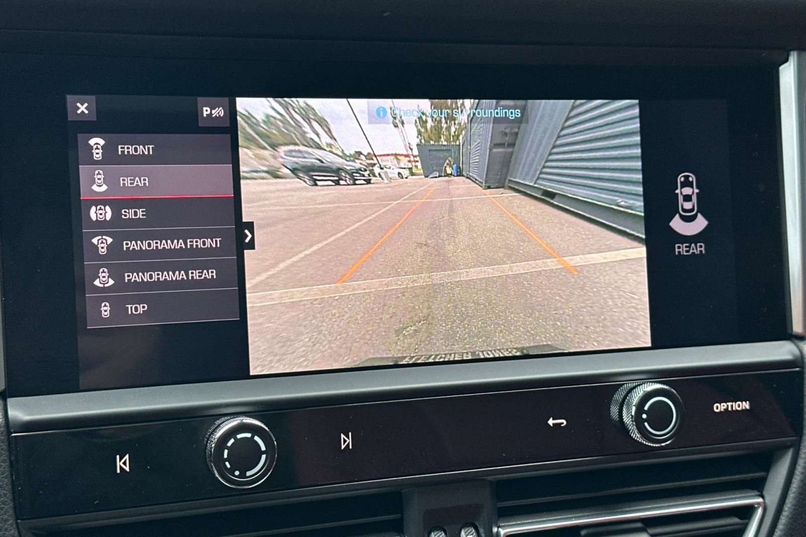 Used 2023 Porsche Macan S image 20