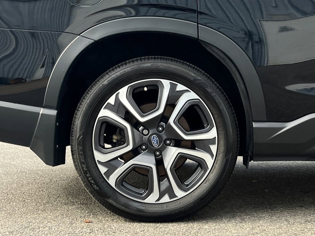 Used 2023 Subaru Ascent Touring image 10