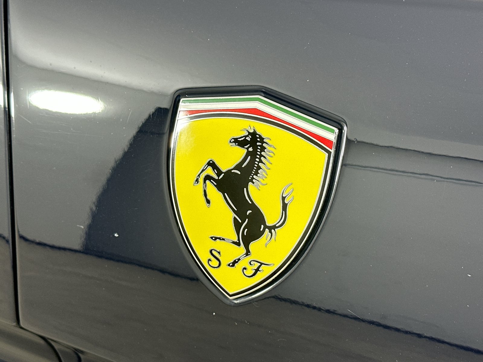 Used 2020 Ferrari Portofino RWD image 9