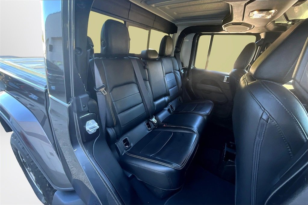 Used 2020 Jeep Gladiator Overland w/ LED Lighting Group image 23
