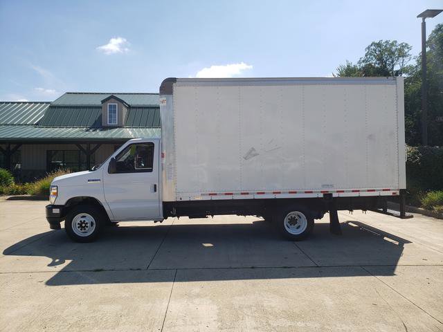 Used 2021 Ford E-350 and Econoline 350 Super Duty w/ Power Windows & Locks Group image 2