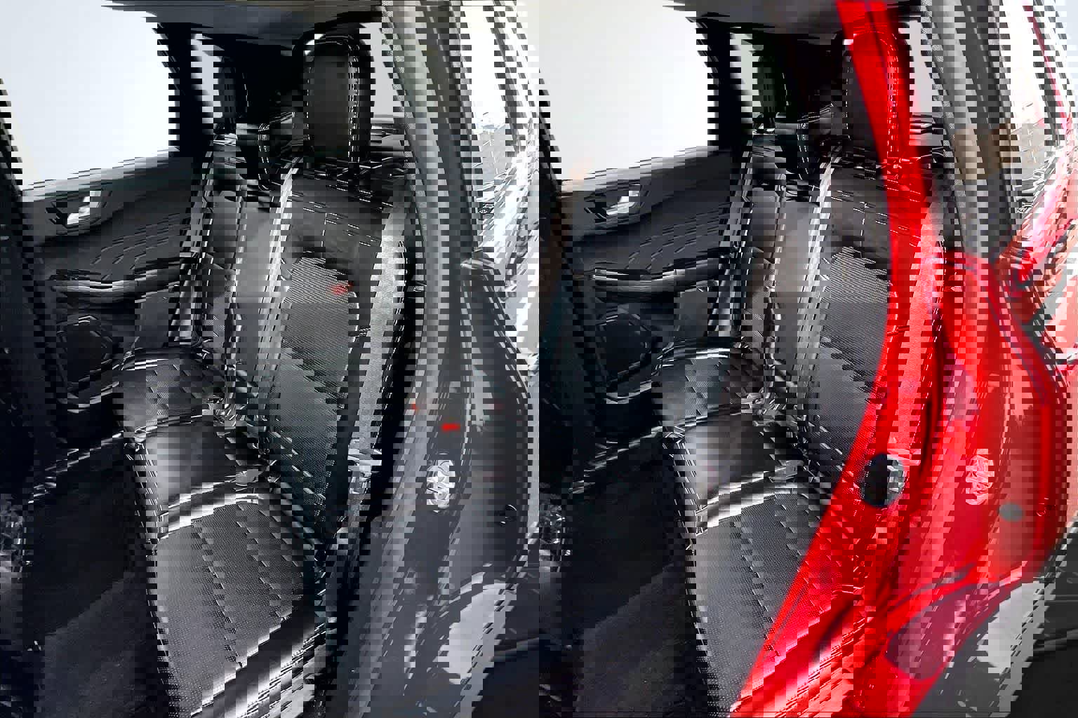 Used 2024 Ford Escape Platinum image 13