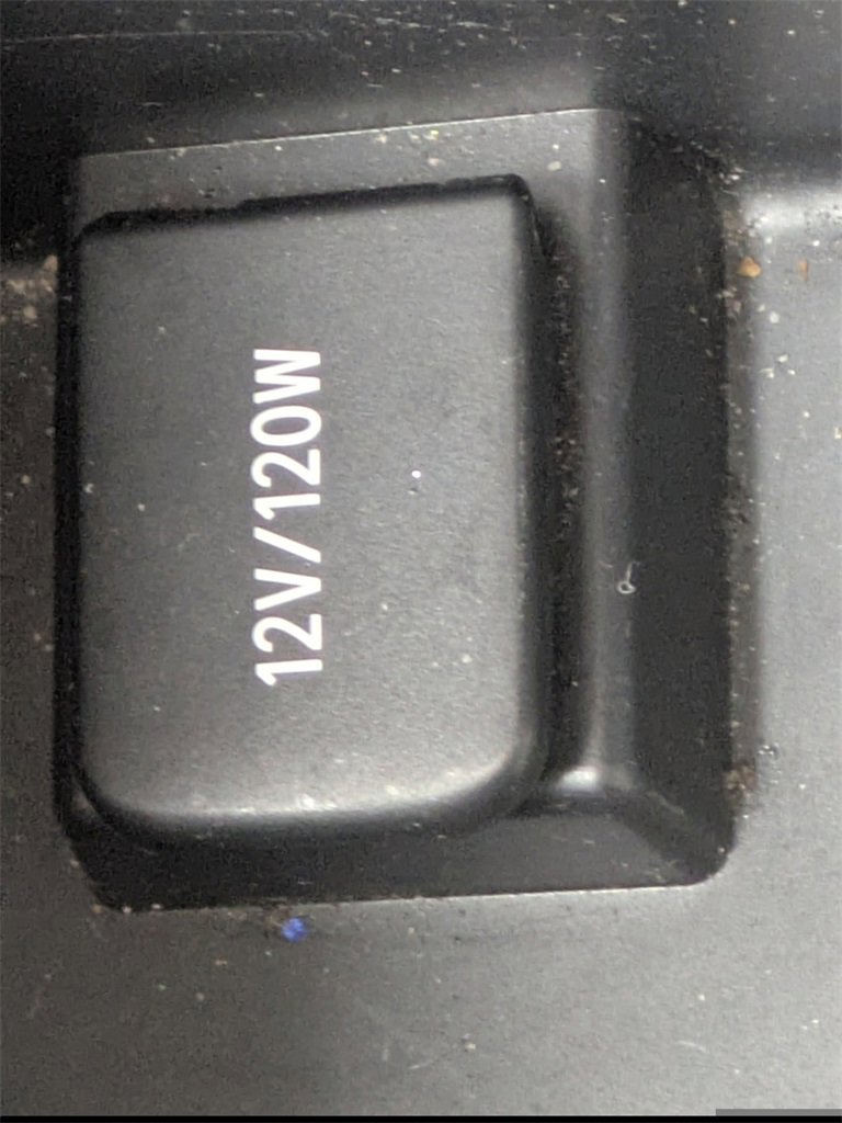 Used 2015 Toyota Highlander LE image 24