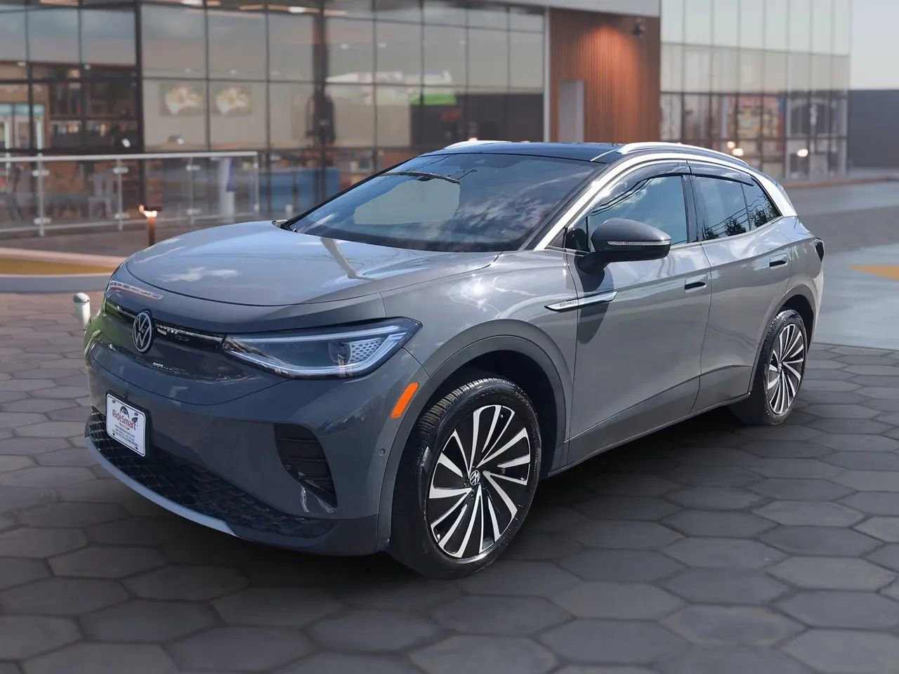 Used 2023 Volkswagen ID.4 Pro S Plus image 6