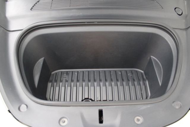 Used 2021 Tesla Model Y Long Range image 21