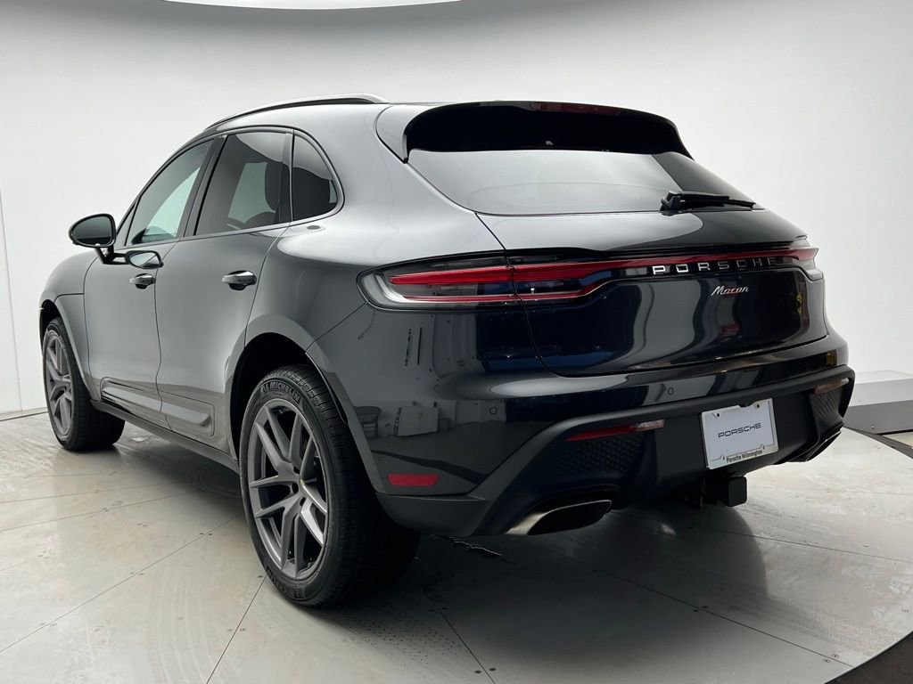 Used 2026 Porsche Macan AWD/4WD image 3