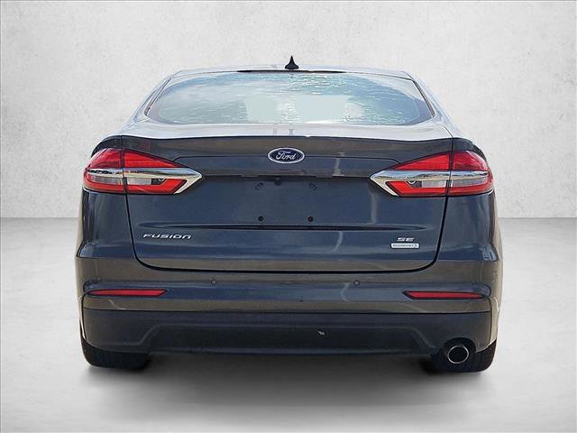 Used 2020 Ford Fusion SE image 6