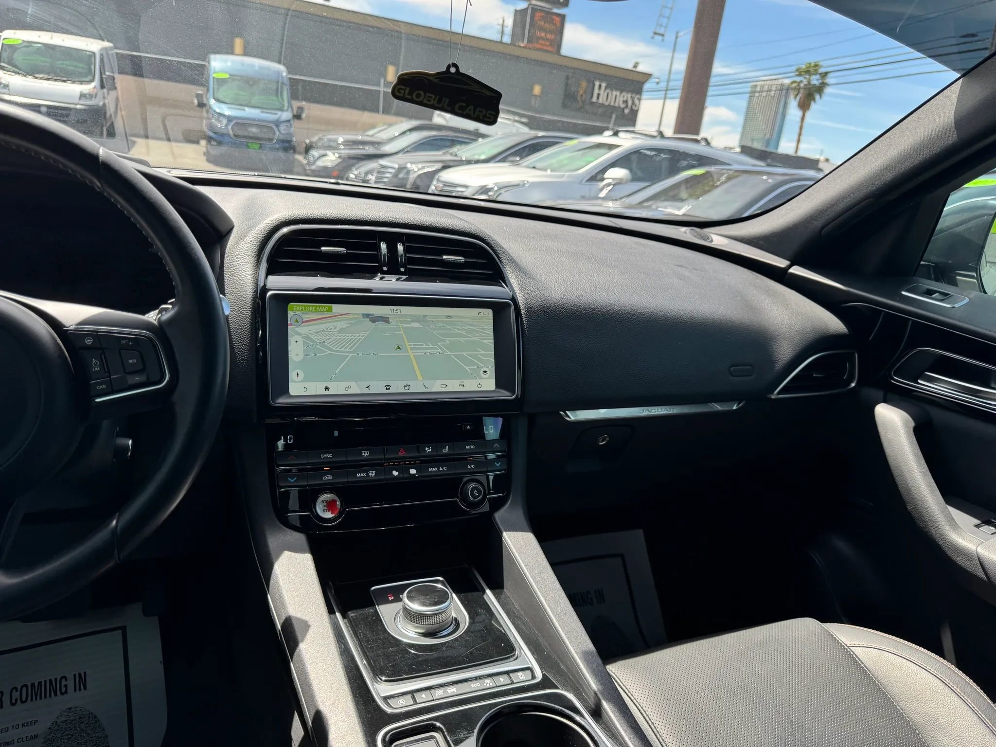 Used 2017 Jaguar F-PACE Prestige AWD/4WD image 22