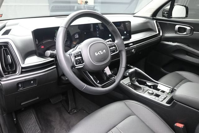 Used 2025 Kia Sorento S w/ Panoramic Sunroof Package FWD image 19