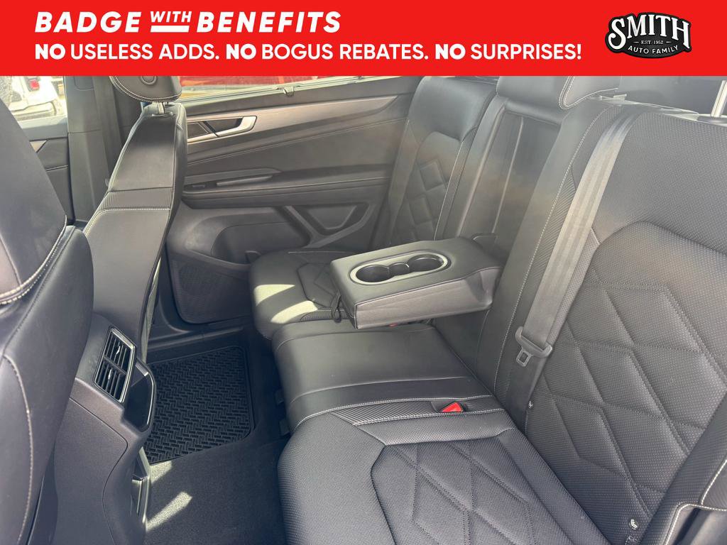 Used 2024 Volkswagen Atlas Cross Sport SE image 16