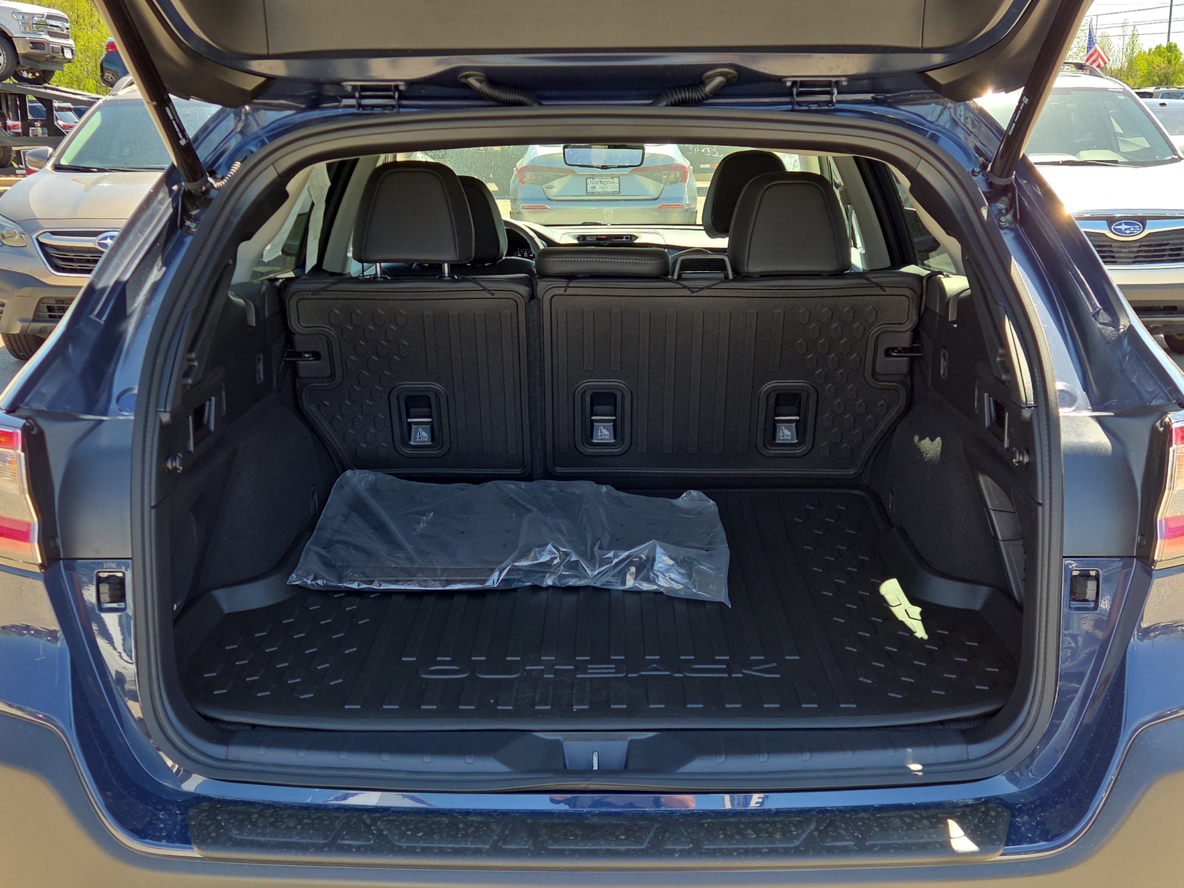 Used 2025 Subaru Outback Touring XT image 14