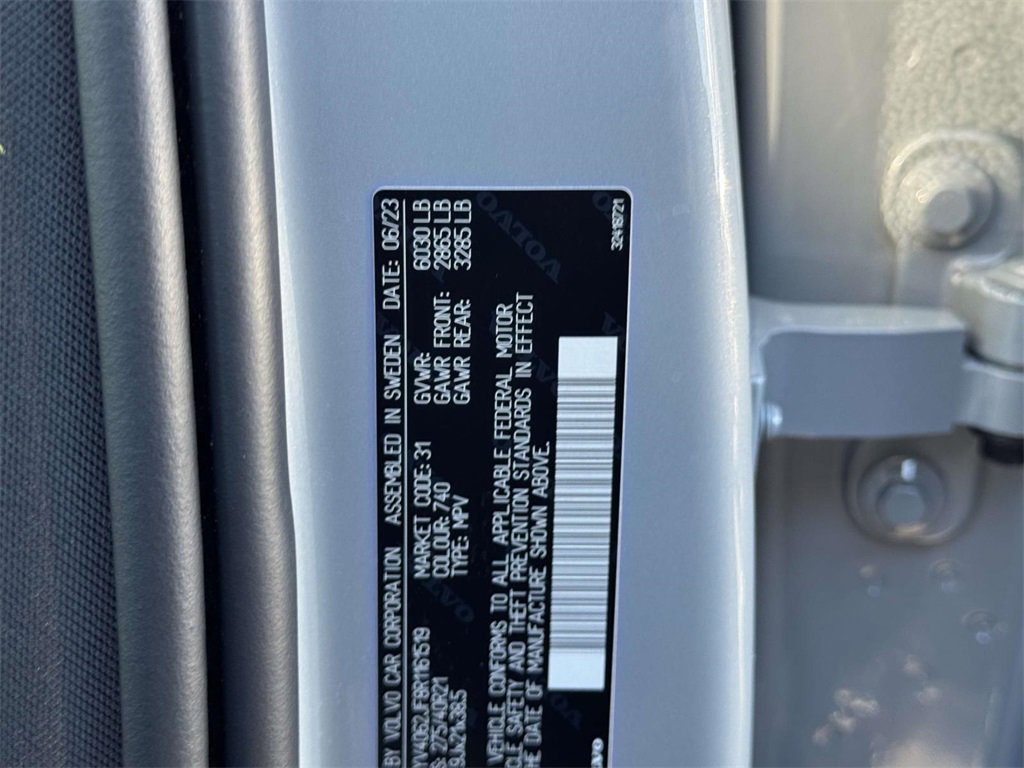 Certified 2024 Volvo XC90 B6 Ultimate w/ Protection Package Premier image 16