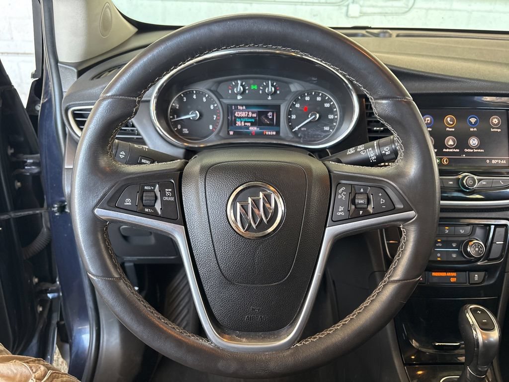 Used 2022 Buick Encore Preferred AWD/4WD image 13