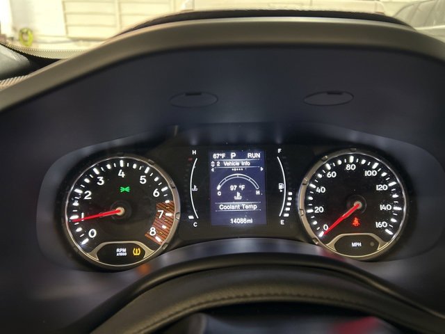 Used 2023 Jeep Renegade Latitude w/ Sun/Sound Group image 18