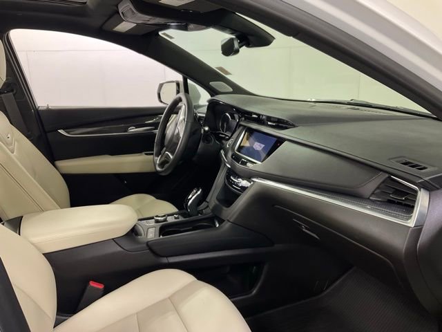 Certified 2025 Cadillac XT5 Sportv image 27