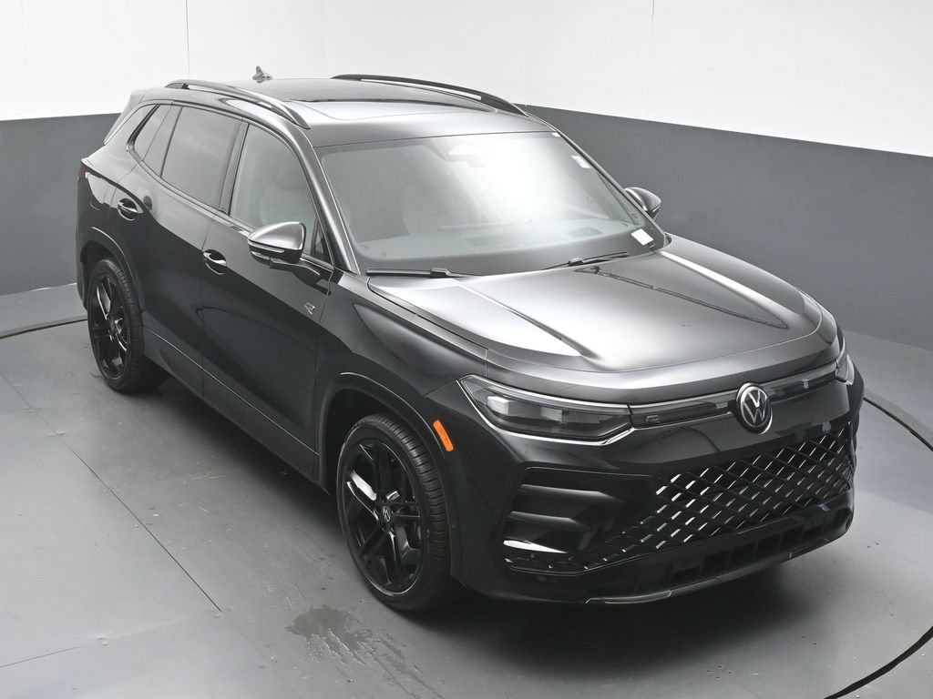 New 2026 Volkswagen Tiguan SE R-Line FWD image 45