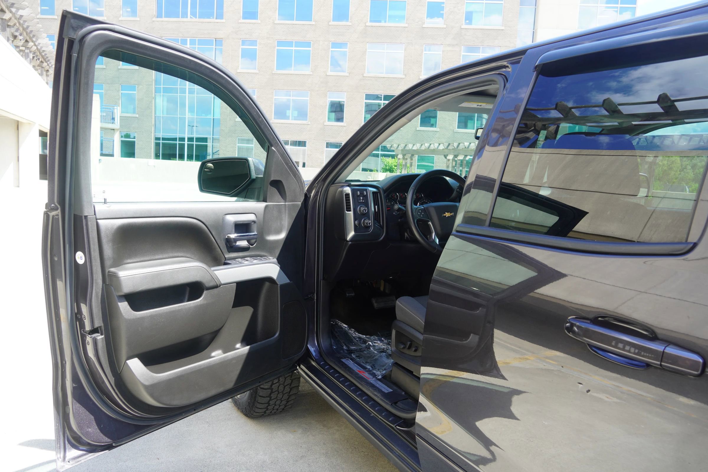 Used 2016 Chevrolet Silverado 1500 LT w/ All Star Edition AWD/4WD image 37