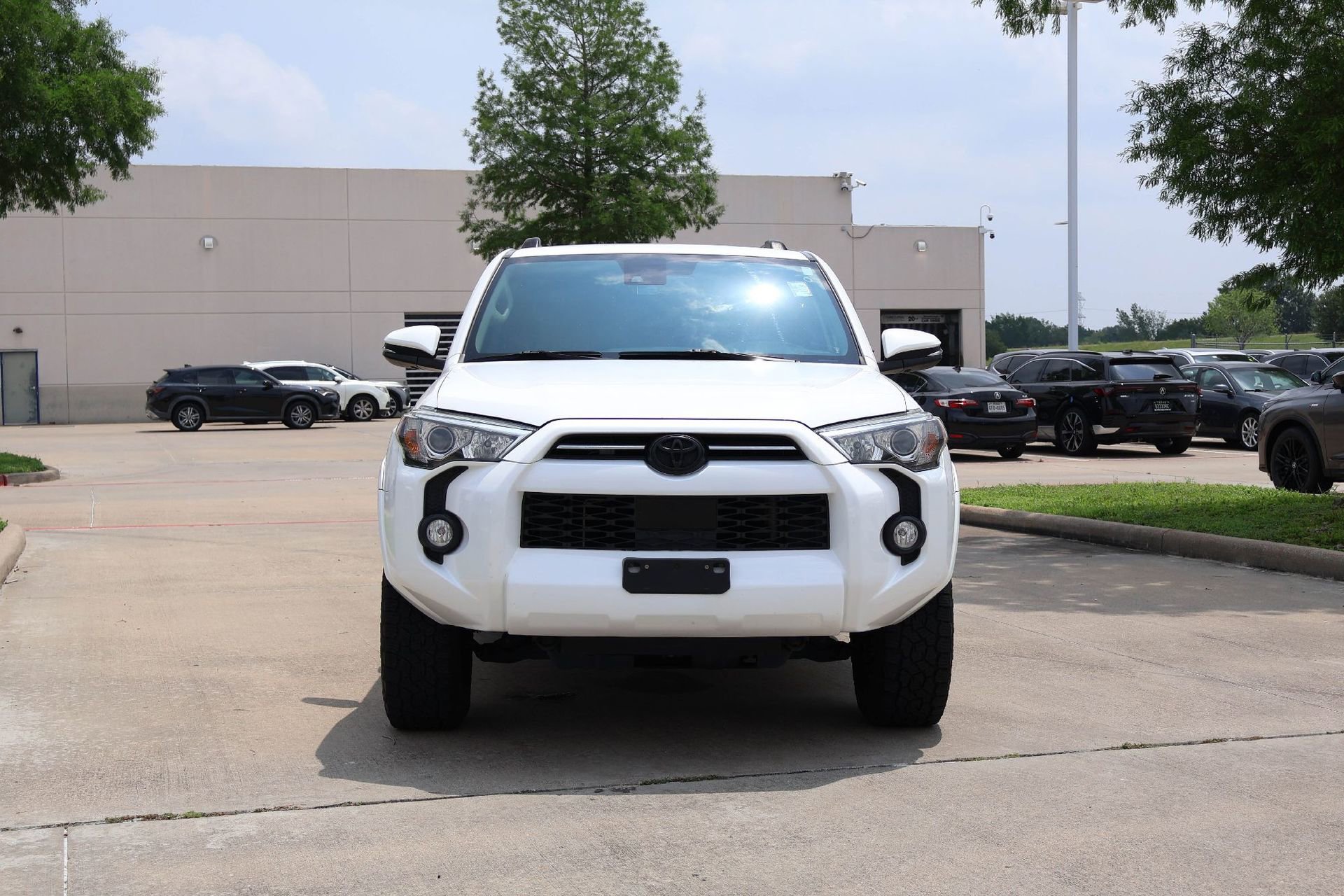 Used 2020 Toyota 4Runner SR5 Premium w/ Moonroof Package AWD/4WD image 6