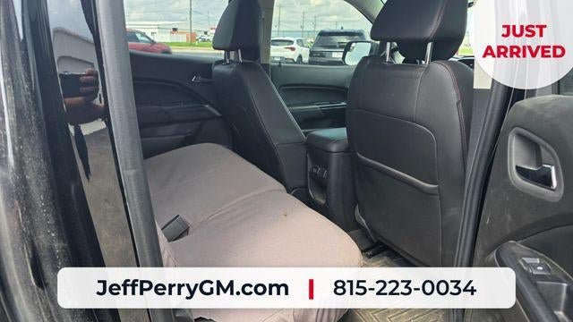 Used 2015 GMC Canyon SLE w/ All-Terrain Package AWD/4WD image 17