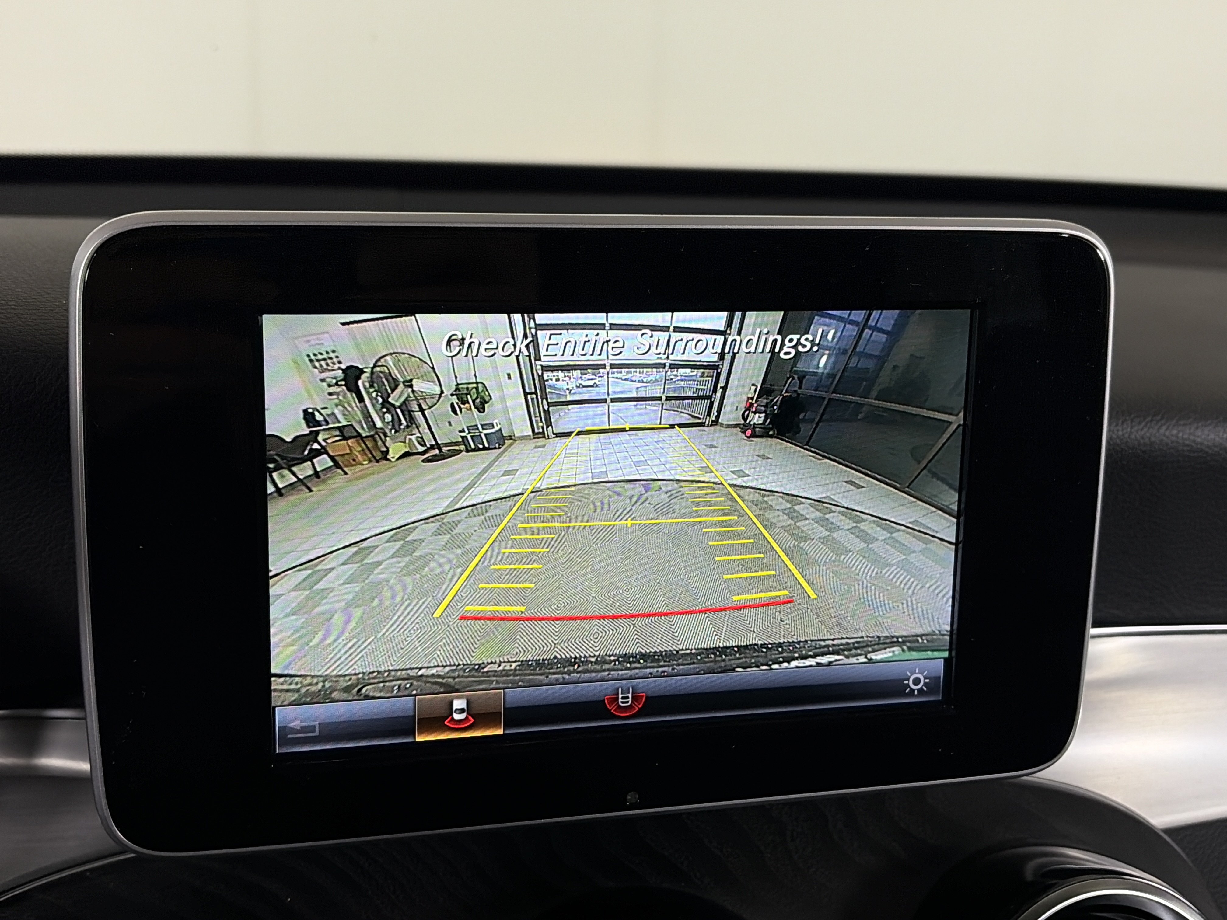 Used 2019 Mercedes-Benz GLC 300 4MATIC image 22
