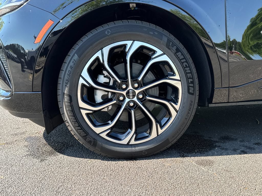New 2026 Lincoln Nautilus Reserve AWD/4WD image 17