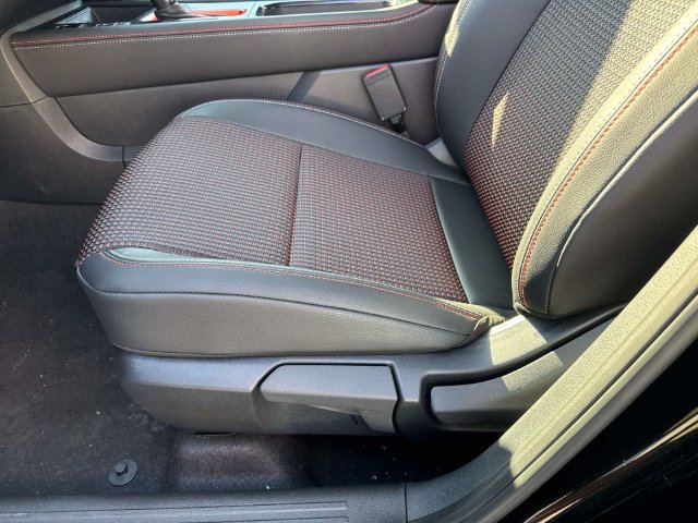 New 2027 Nissan Kicks SR FWD image 19