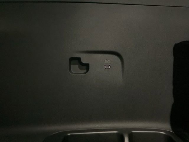 New 2026 Chevrolet Traverse LT w/ LPO, Floor Liner Package image 29