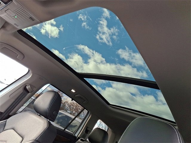 New 2026 Volkswagen Atlas SE image 7