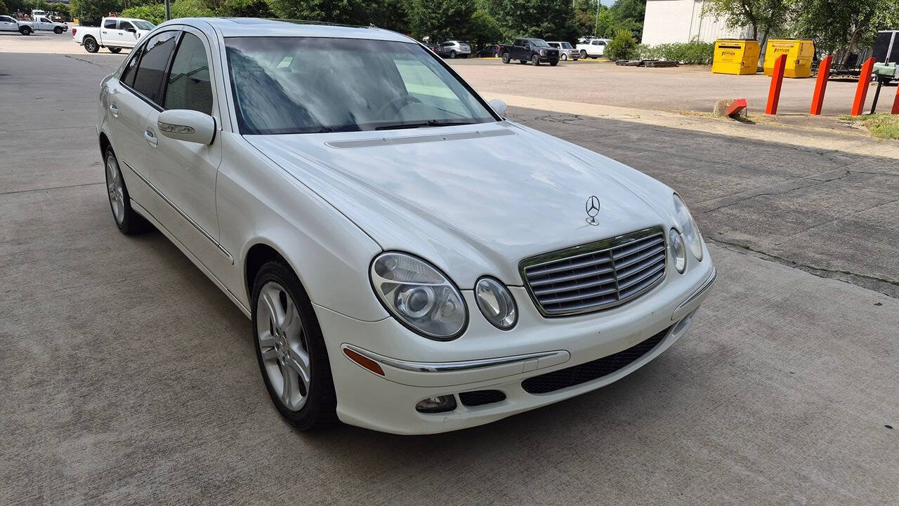 Used 2005 Mercedes-Benz E 500 Sedan image 9