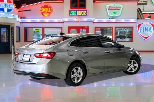 Used 2022 Chevrolet Malibu LS w/ LPO, Floor Liner Package FWD image 3