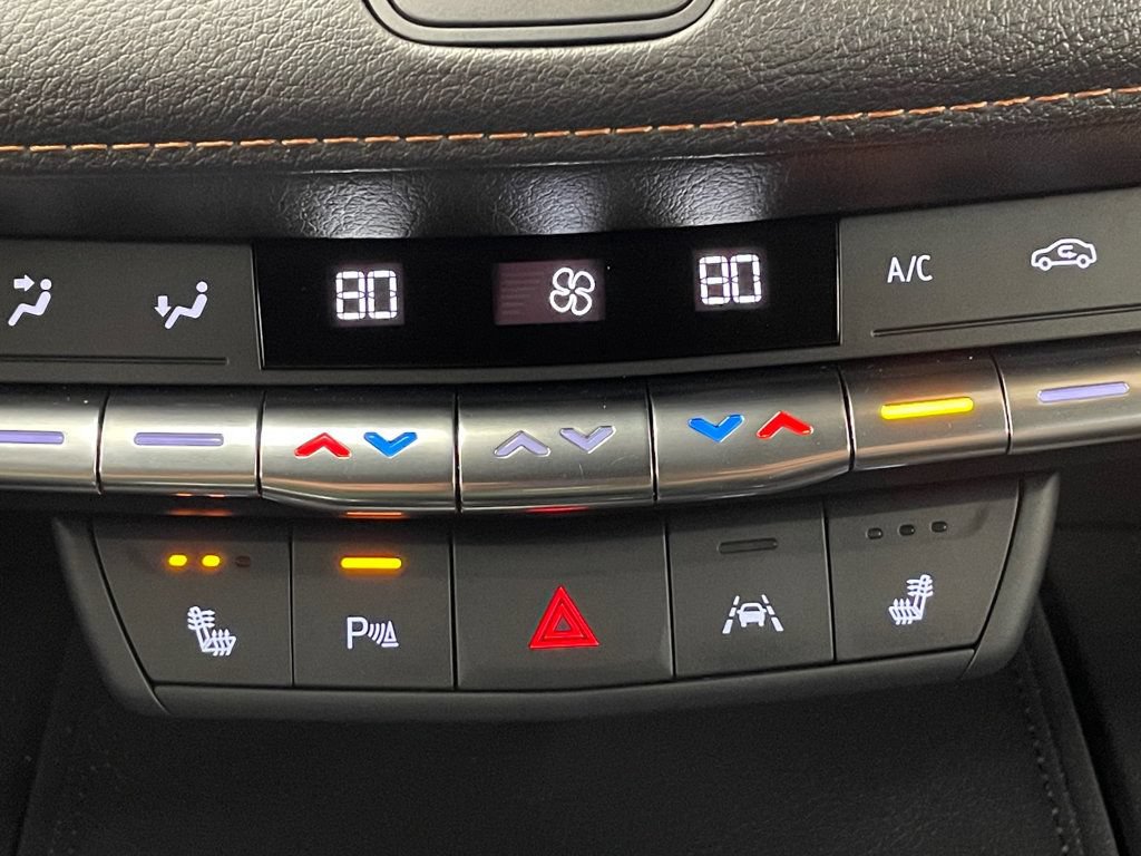 Used 2023 Cadillac XT4 Sport w/ Cold Weather Package AWD/4WD image 32