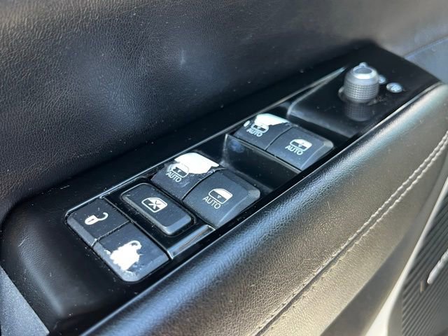 Used 2022 Jeep Wagoneer Series III w/ Flexible Seating Group image 12