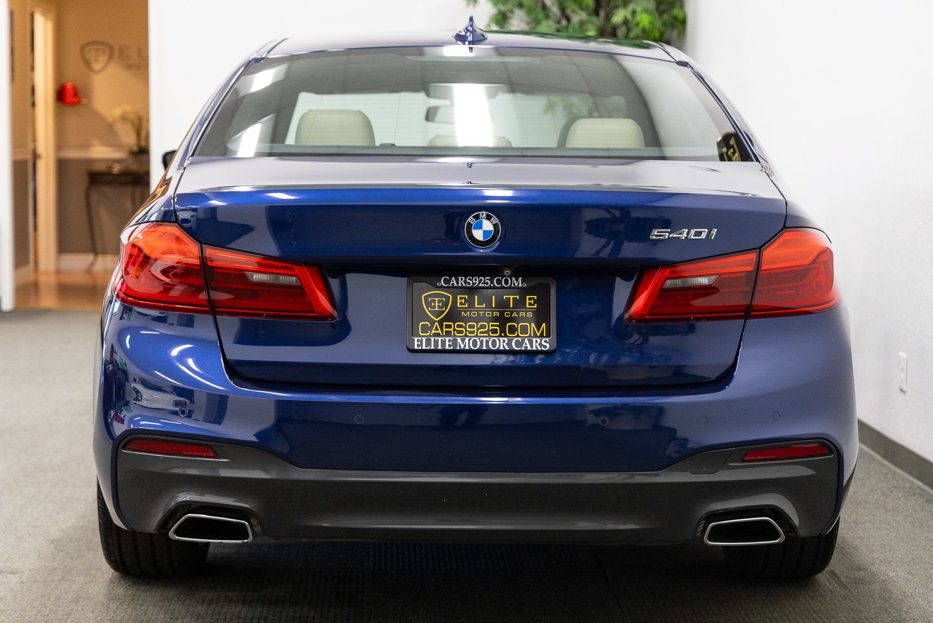 Used 2017 BMW 540i RWD image 4