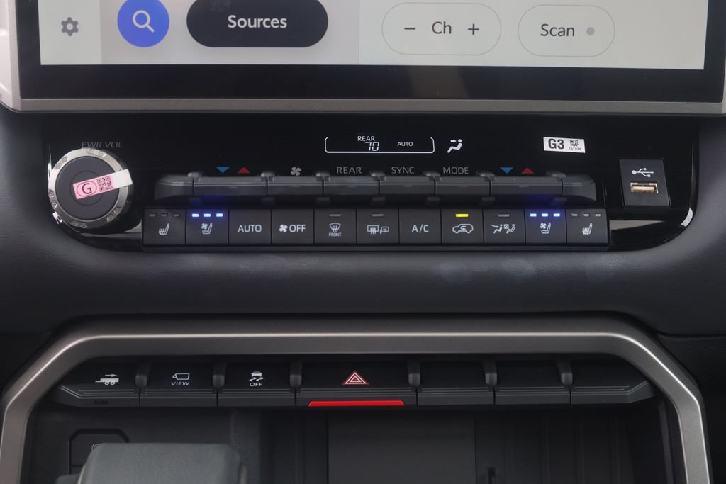 New 2026 Toyota Sequoia Platinum AWD/4WD image 18