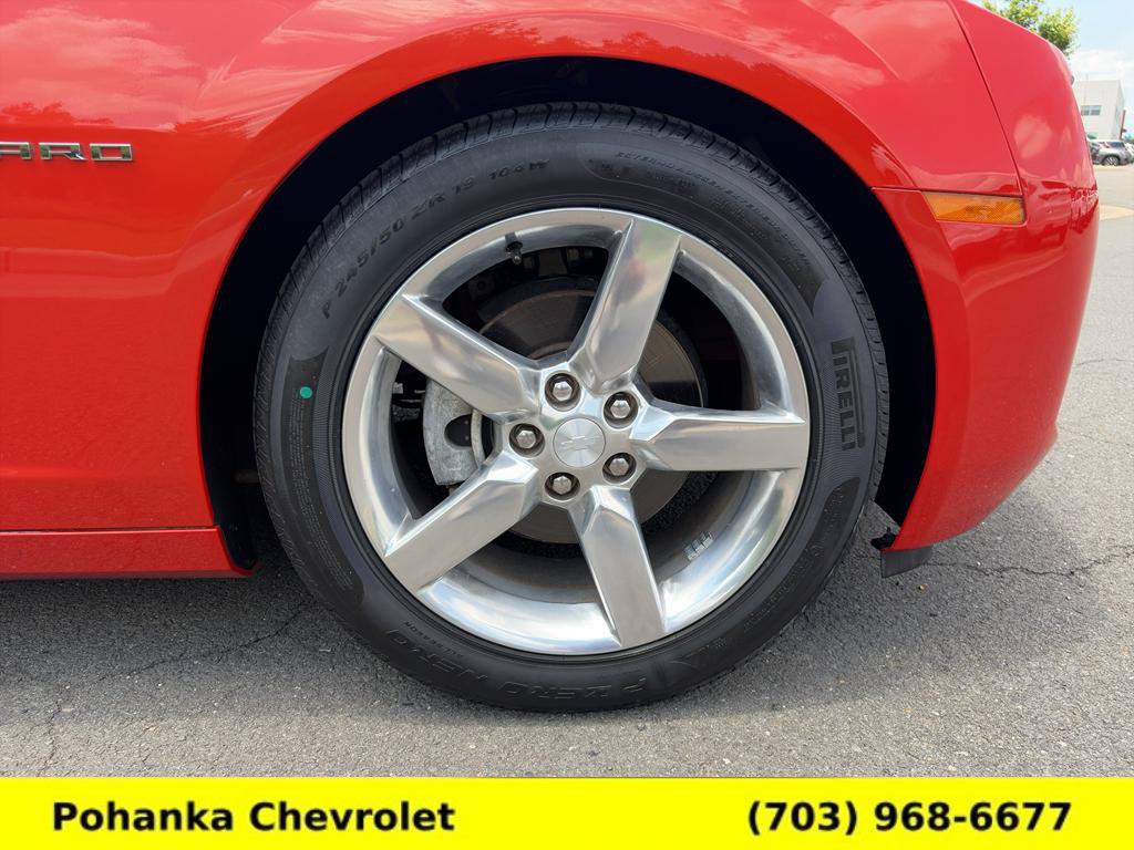 Used 2013 Chevrolet Camaro LT RWD image 27