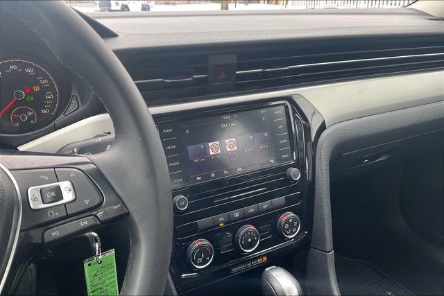 Used 2021 Volkswagen Passat 2.0T S image 7