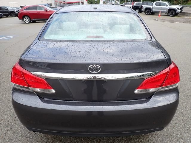 Used 2012 Toyota Avalon Limited FWD image 5