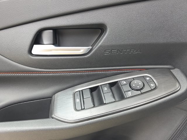 New 2027 Nissan Sentra SR w/ Floor Mat Package FWD image 28
