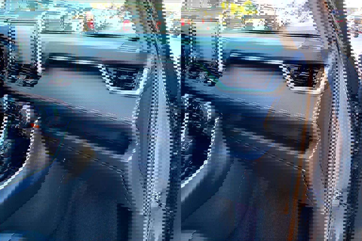 Used 2019 Toyota RAV4 XLE Premium image 12