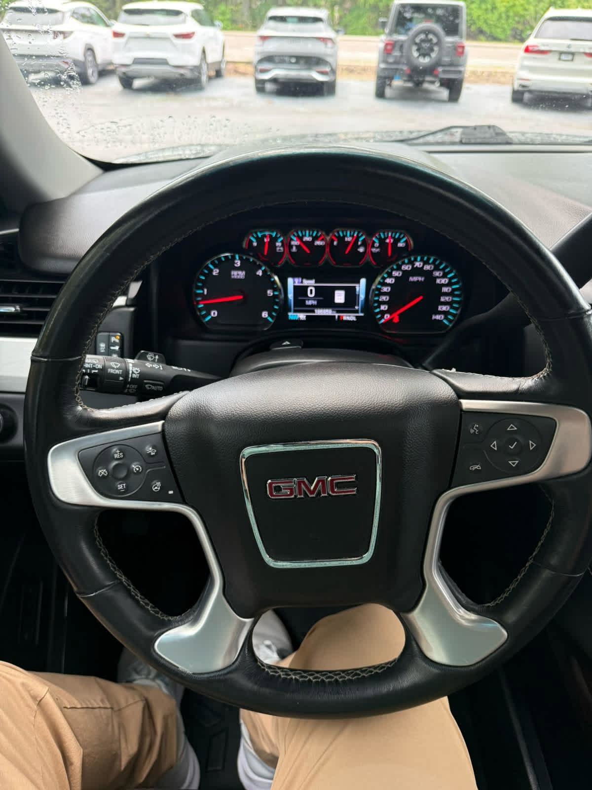 Used 2020 GMC Yukon XL SLT w/ Premium Edition RWD image 26