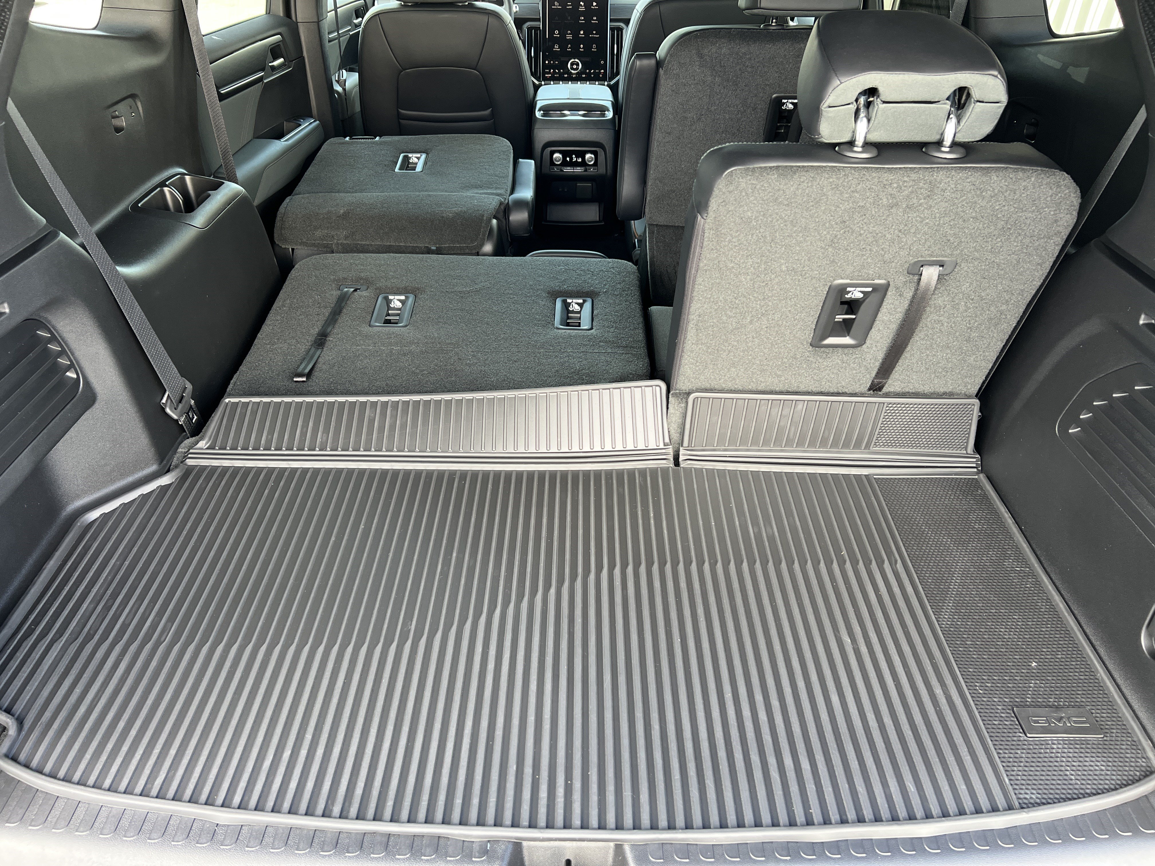 New 2026 GMC Acadia AT4 w/ Luxury Package AWD/4WD image 21
