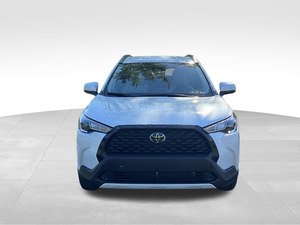 Used 2023 Toyota Corolla Cross LE AWD/4WD image 7